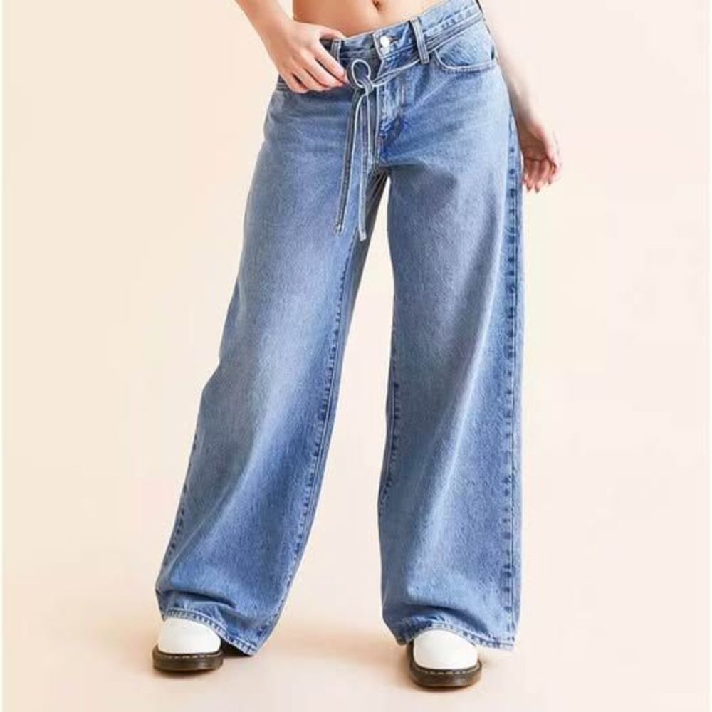 NEW Levi’s XL Straight 29x31 with Tie Waist
